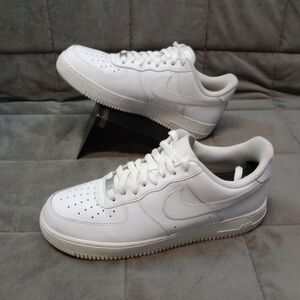 Nike Air Force 1 Low Womens Size 10 White Athletic Shoes Sneakers 315115-112